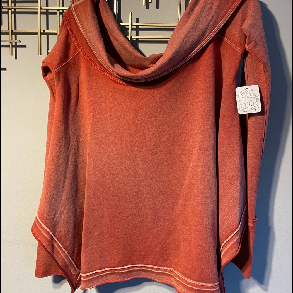 New with tags!! Free People top